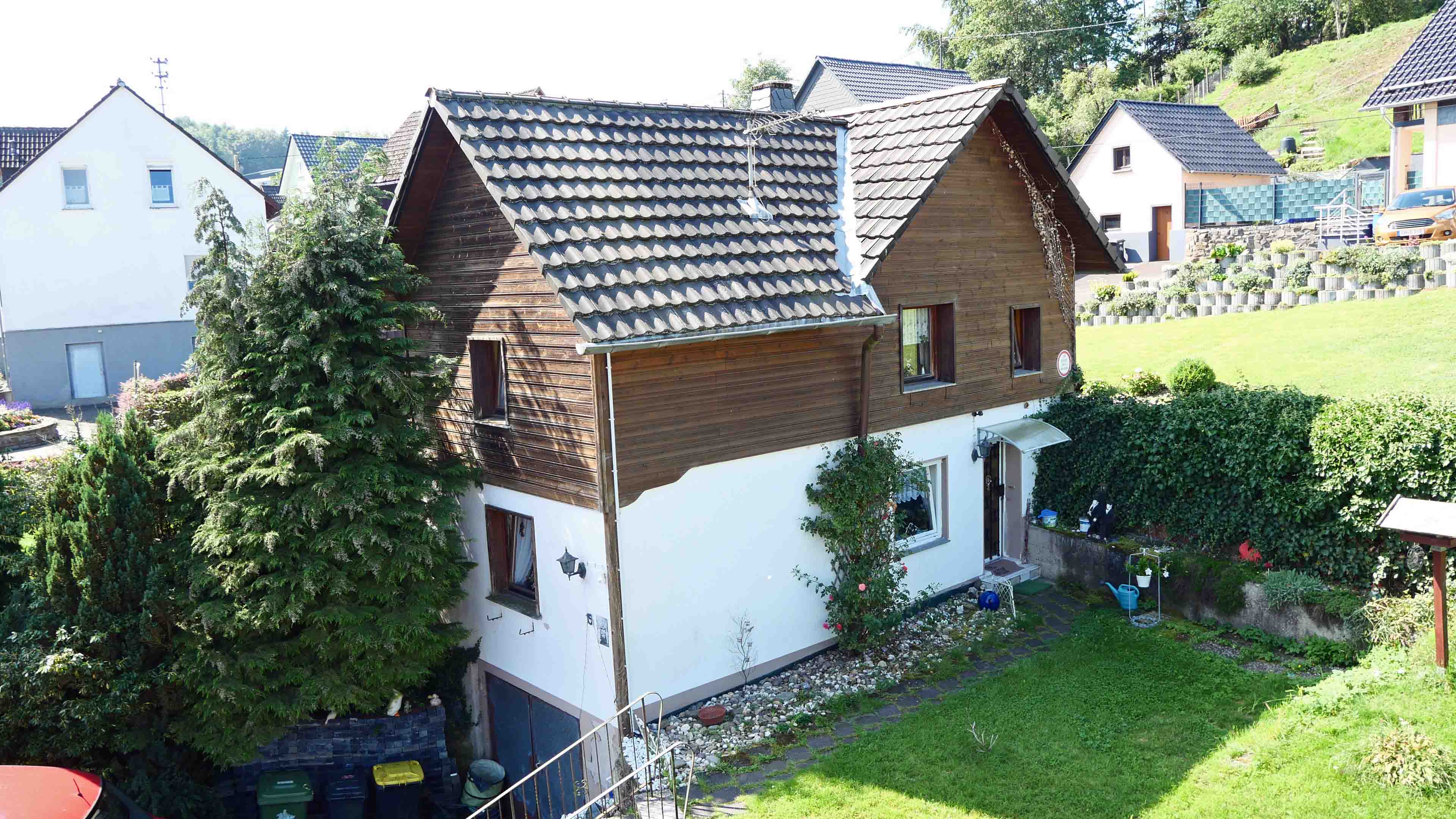 291 2.349 - Reichshof-Wildberg: Klein und niedrig: Räume/Kaufpreis