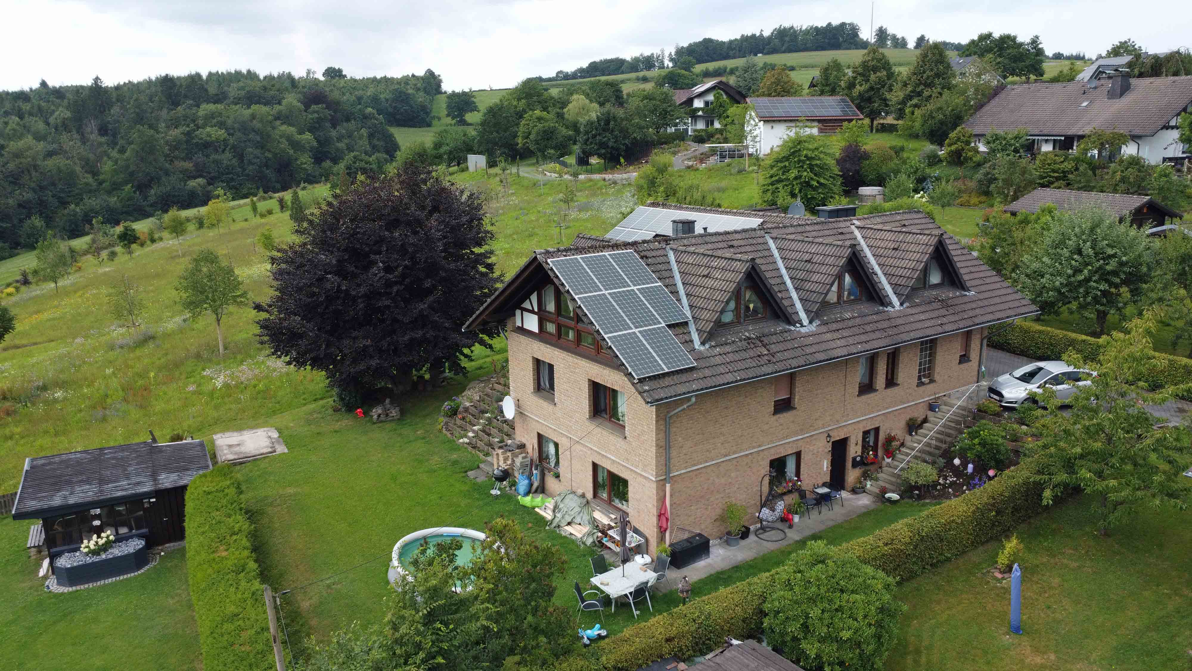 375 2-441 - Morsbach-Alzen: Landhaus mit 3 Wohnungen und PV-Anlage