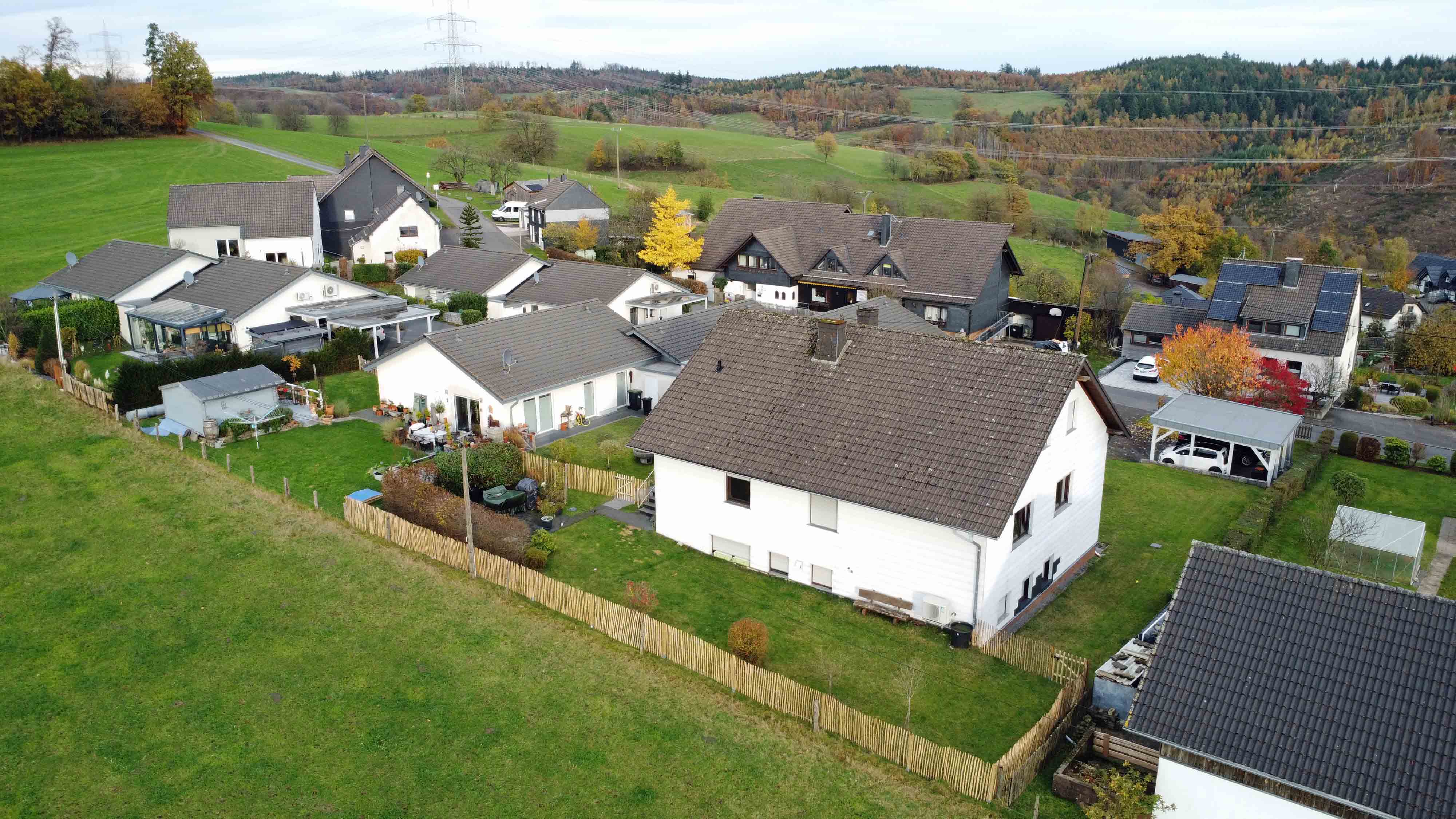 Morsbach-Seifen: EFH mit ELW in ruhiger Ortsrandlage, ...in Höhenlage von Morsbach-Seifen