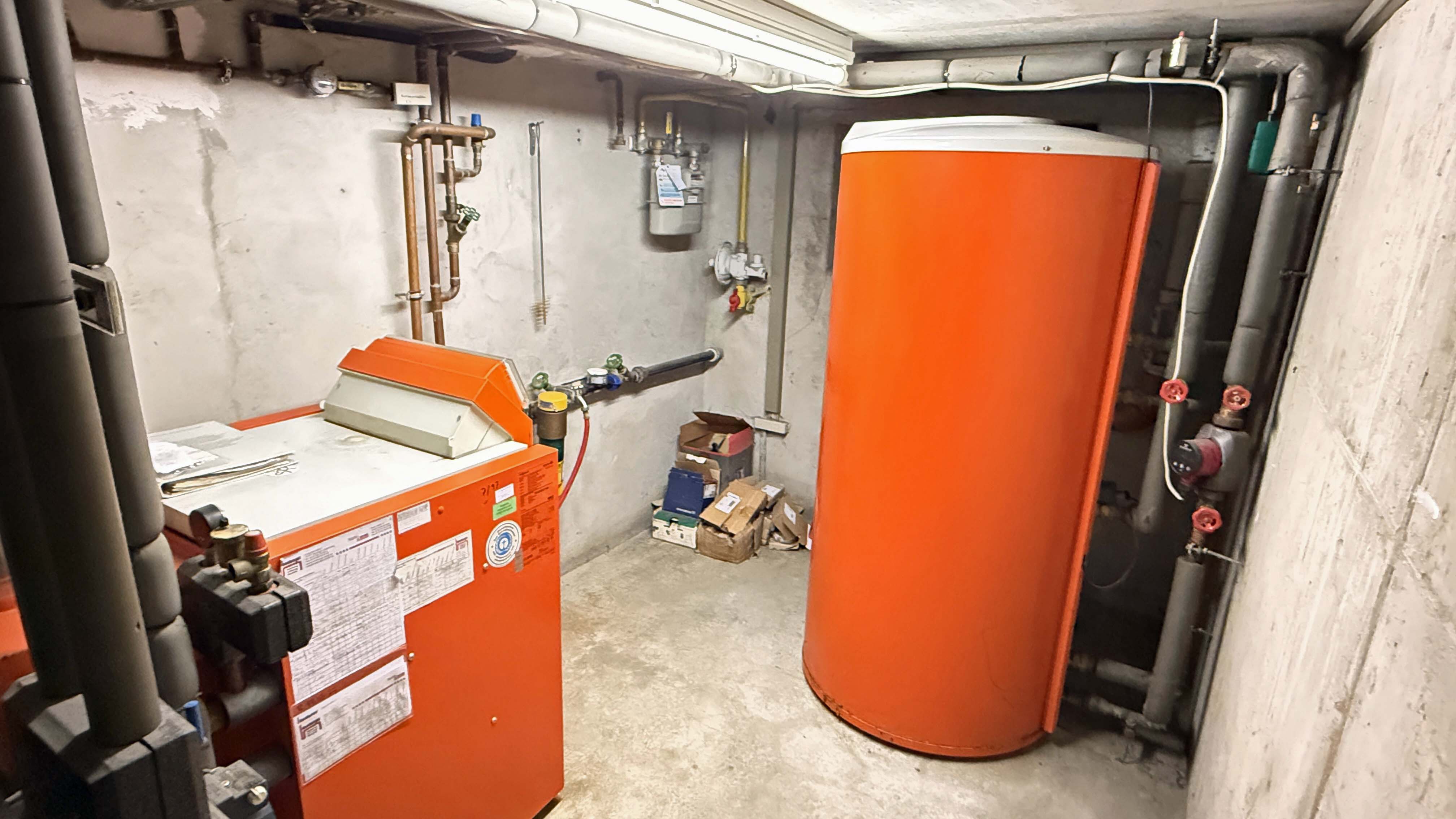 Morsbach: Gepflegte 4-Zimmer-Eigentumswohnung mit 2 Parkplätzen, Erdgas- Zentralheizung Bj. 1996 mit...