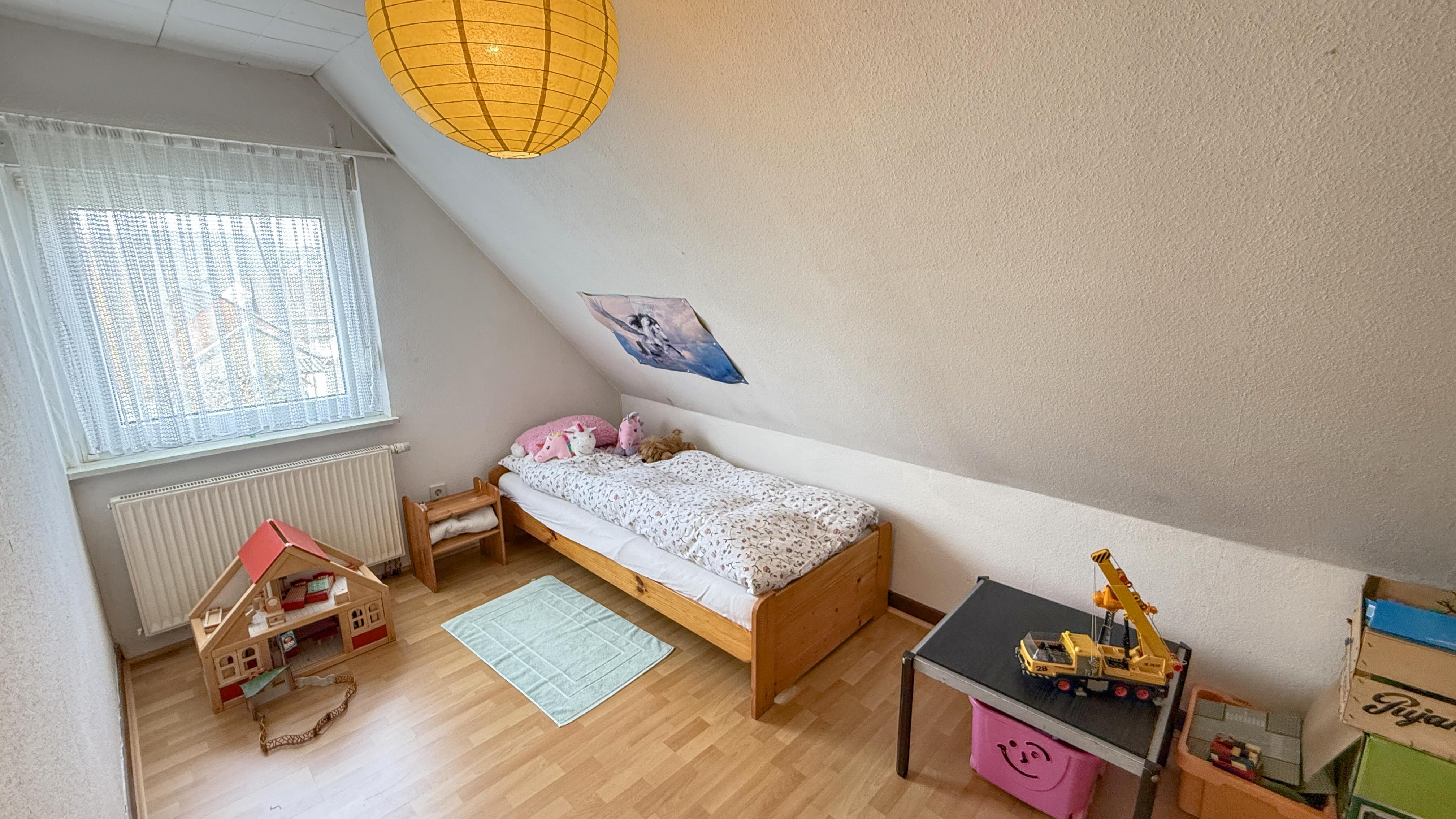 Morsbach-Katzenbach: Gepflegtes Wohnhaus mit großem Garten, 